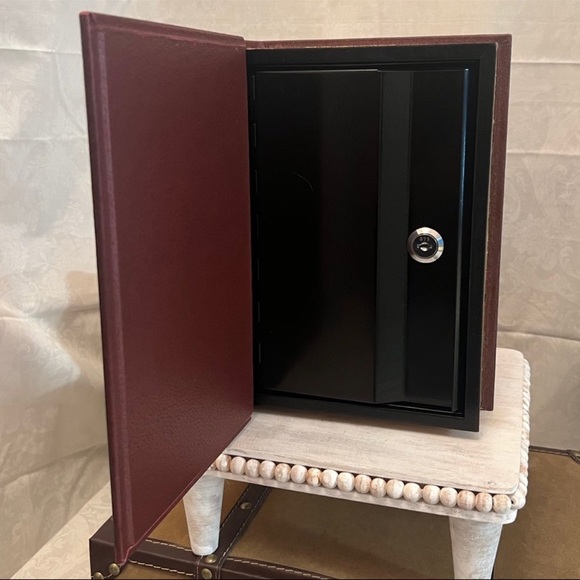 ⚡️Breitling Book Safe - Picture 3 of 6